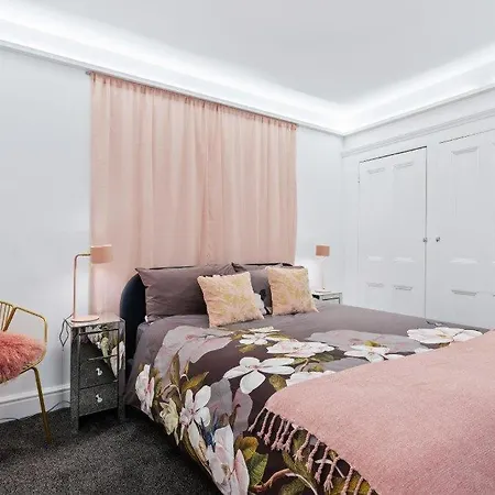Belsize Park Boutique Accommodation London Exterior photo
