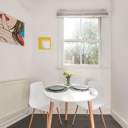 Belsize Park Boutique Accommodation London Exterior photo