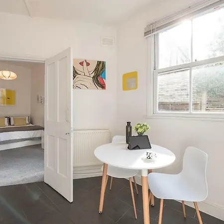 Belsize Park Boutique Accommodation London Exterior photo