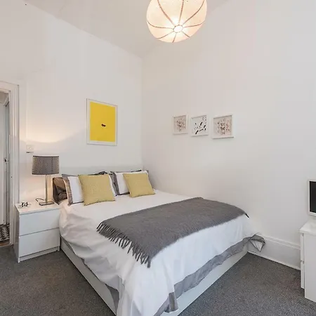 Belsize Park Boutique Accommodation London Exterior photo