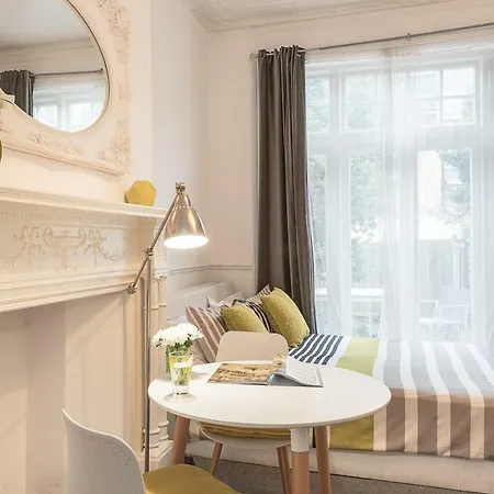 Belsize Park Boutique Accommodation London Exterior photo