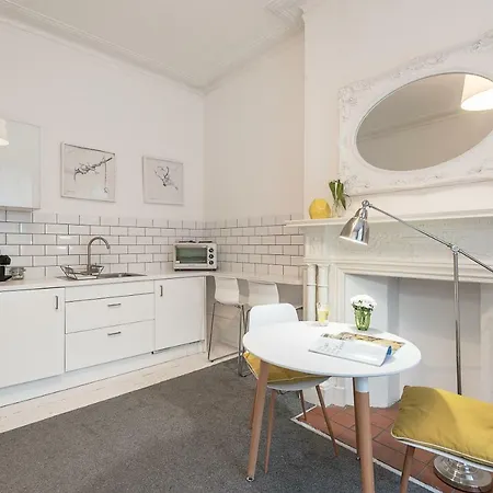 Belsize Park Boutique Accommodation London Exterior photo