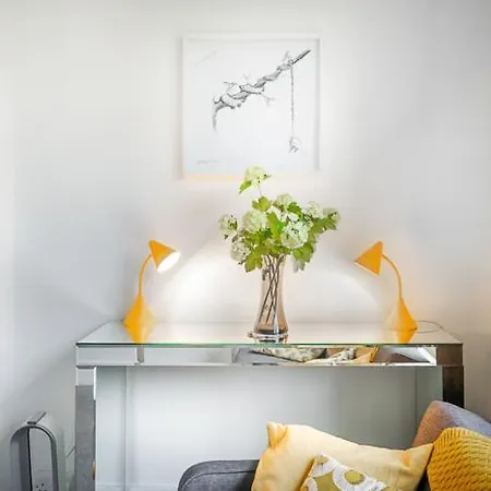 Belsize Park Boutique Accommodation London Exterior photo